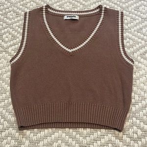 Tilly’s Women’s sweatervest